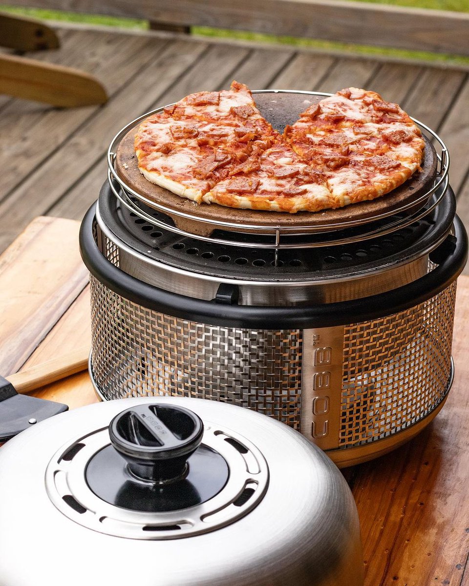 mycobbgrill's tweet photo. Just another casual weeknight dinner with #COBB 🍕

Order your Pizza Stone accessory today ➡️ Link in bio!

📸 @cobbgrill.nz https://t.co/XGAEl6hCFU