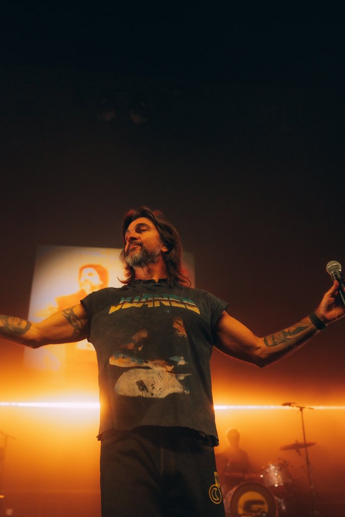 JUANES tweet media