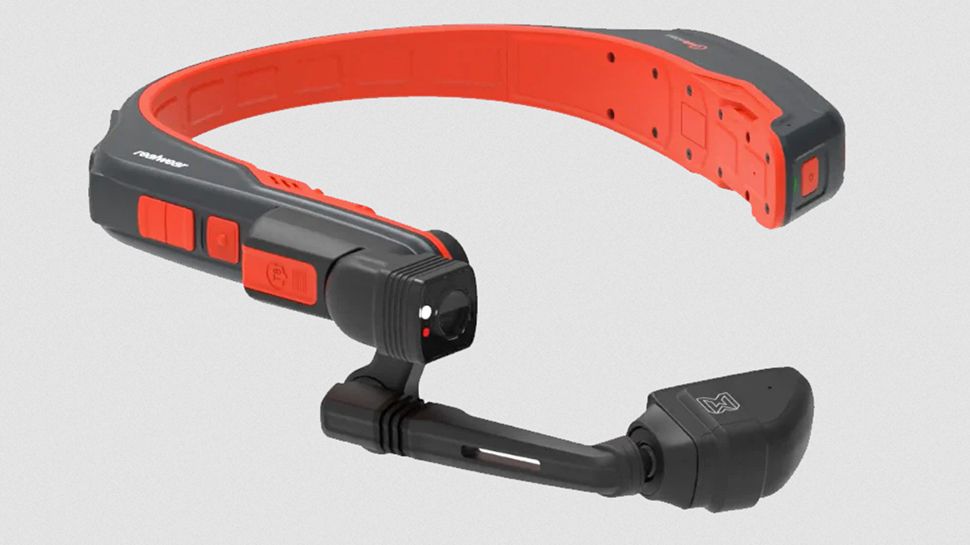 BrainXchange's tweet image. This #smartglass can do things that @Apple's #VisionPro can only dream of — #thermalvision, built in #5G, no wires and yes, it can easily withstand falls hubs.la/Q02mB86K0