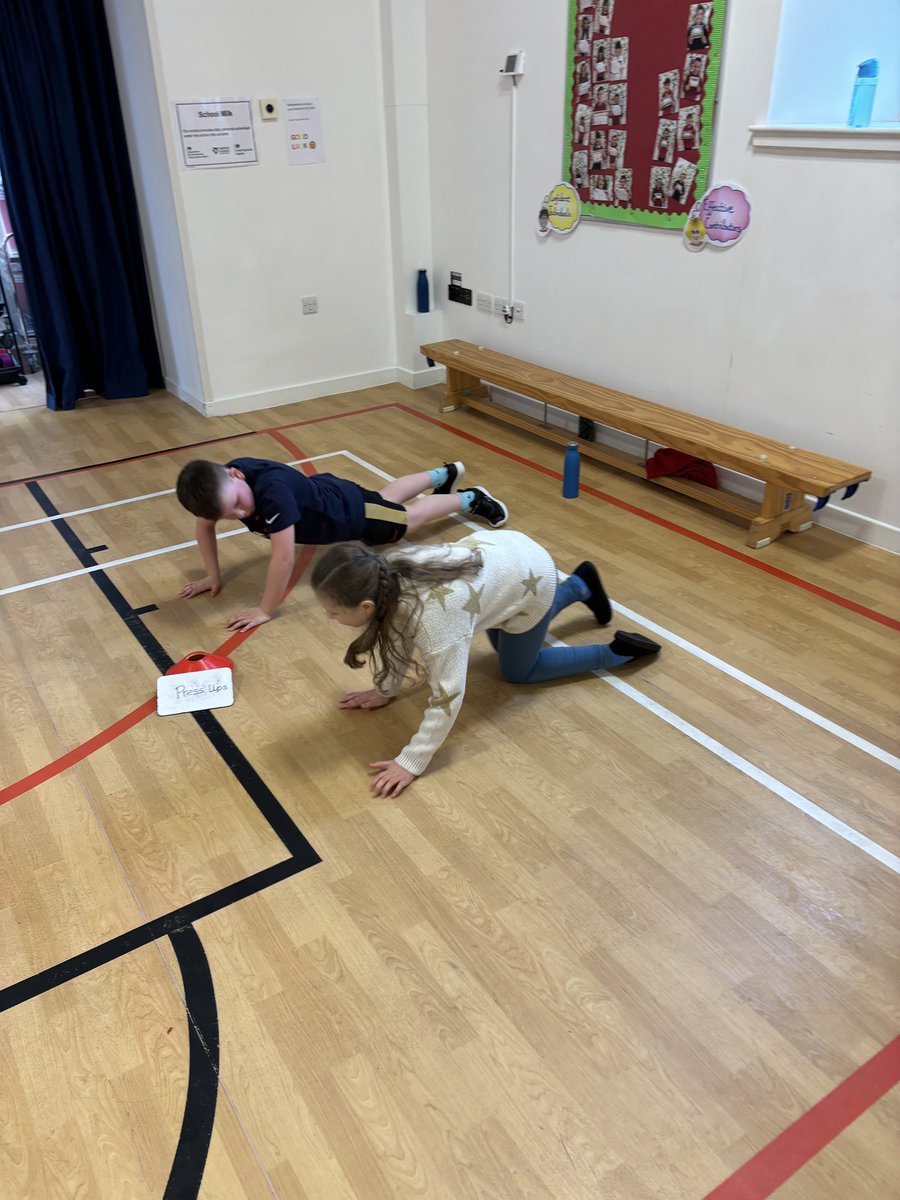 Mrs Knowles tweet media