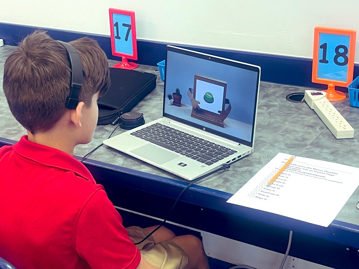 Gr5 #TechClass programs N @codeorg followed by extension choice: @Ozobot Evo , #DashRobot @WonderWorkshop or @tinkercad 3D design. @collierschools @TommieBarfield #code #hourofcode @mrs_penasclass