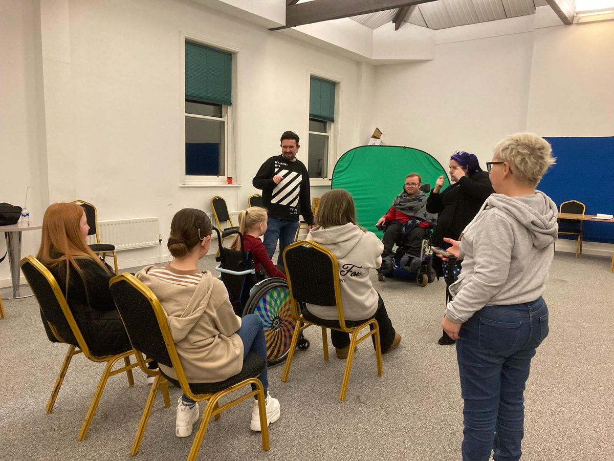 Another fun filled Youth Theatre session @53two this week. Playing improvisation games, exploring creating character & developing story. New members always welcome book a place at : eventbrite.co.uk/e/triplec-yout… @gerardorgedi @knockback78 @andrewdduffy #drama @TNLComFund @ace_thenorth