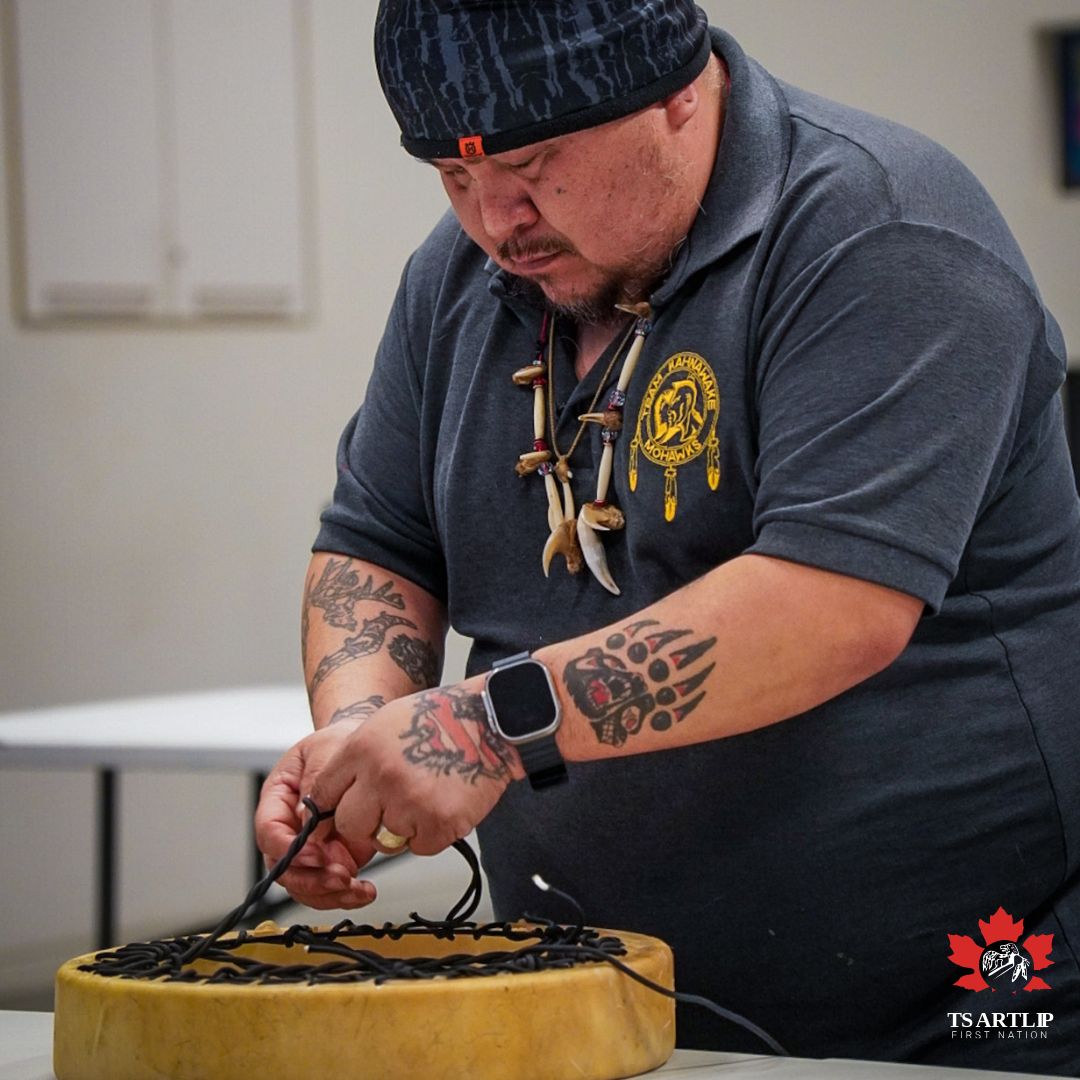 Check out all these fun photos from the drum making workshop we had recently!!📸 🤩

Did you enjoy the workshop?

Let us know in the comments!✍️

#TsartlipFirstNation #drummaking