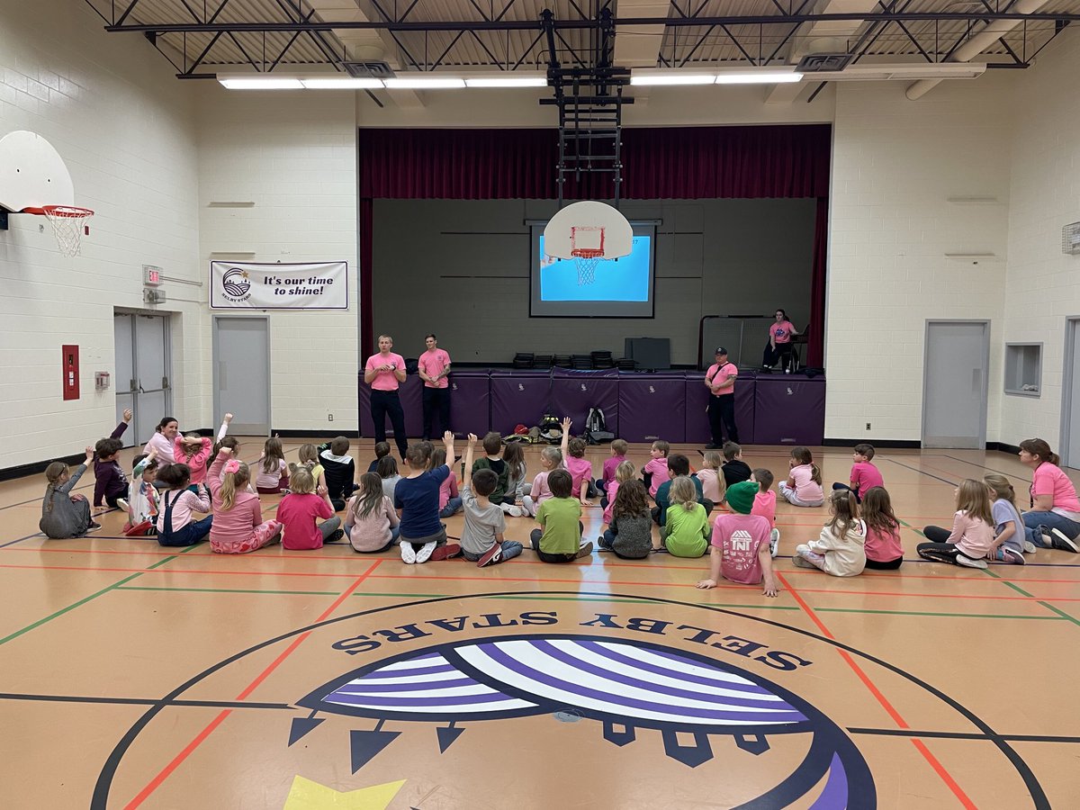 GNFD Firefighters answering questions about #firesafety from Grade 2 students at ⁦<a href="/selbyschool/">Selby Public School</a>⁩ today! Topics included fire escape planning, and calling 911. ⁦<a href="/Greater_Napanee/">Greater Napanee</a>⁩ ⁦<a href="/GNPFFA2822/">Napanee Professional Firefighters</a>⁩ ⁦<a href="/ONFireMarshal/">Office of the Fire Marshal</a>⁩