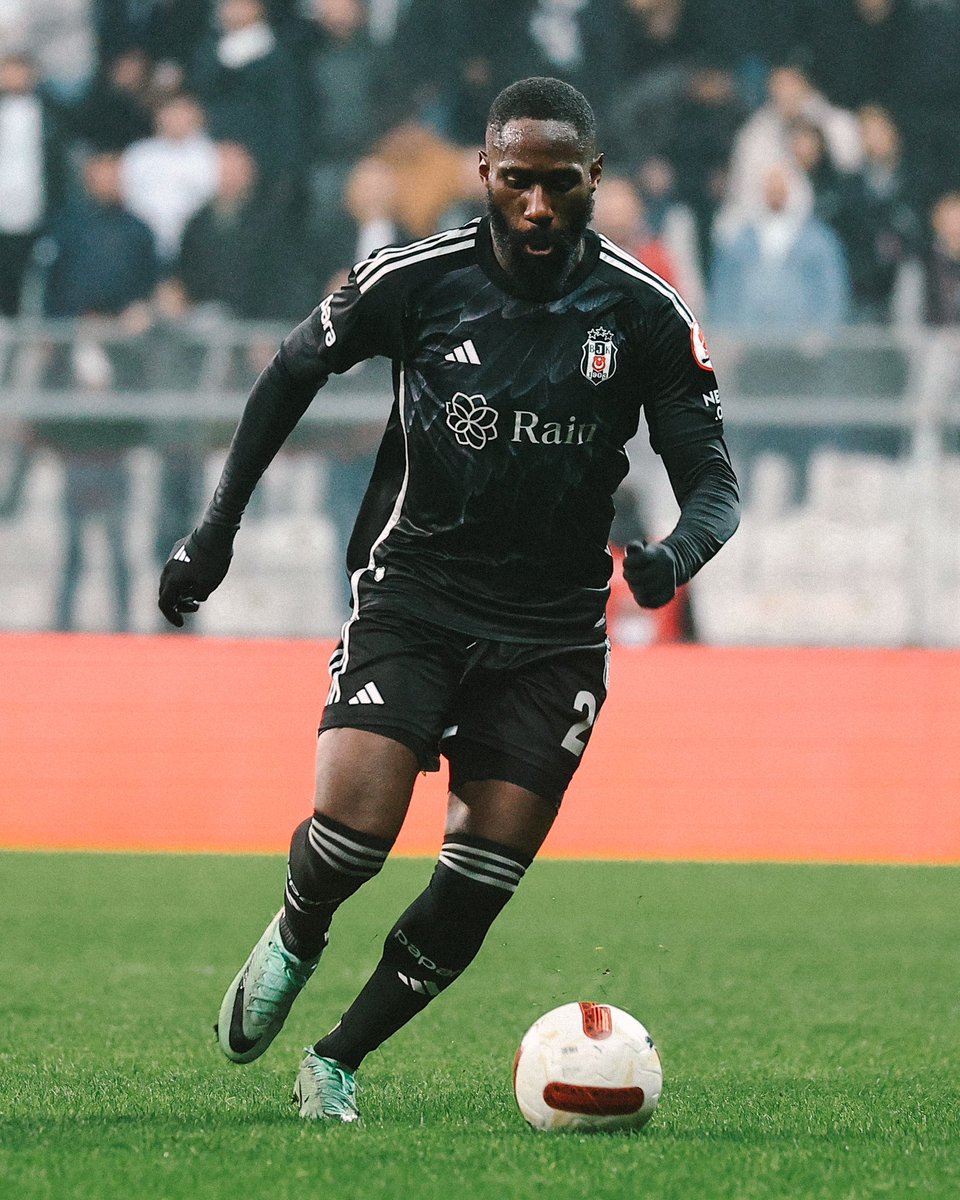 The fight goes on 🖤🦅 <a href="/Besiktas/">Beşiktaş JK</a>