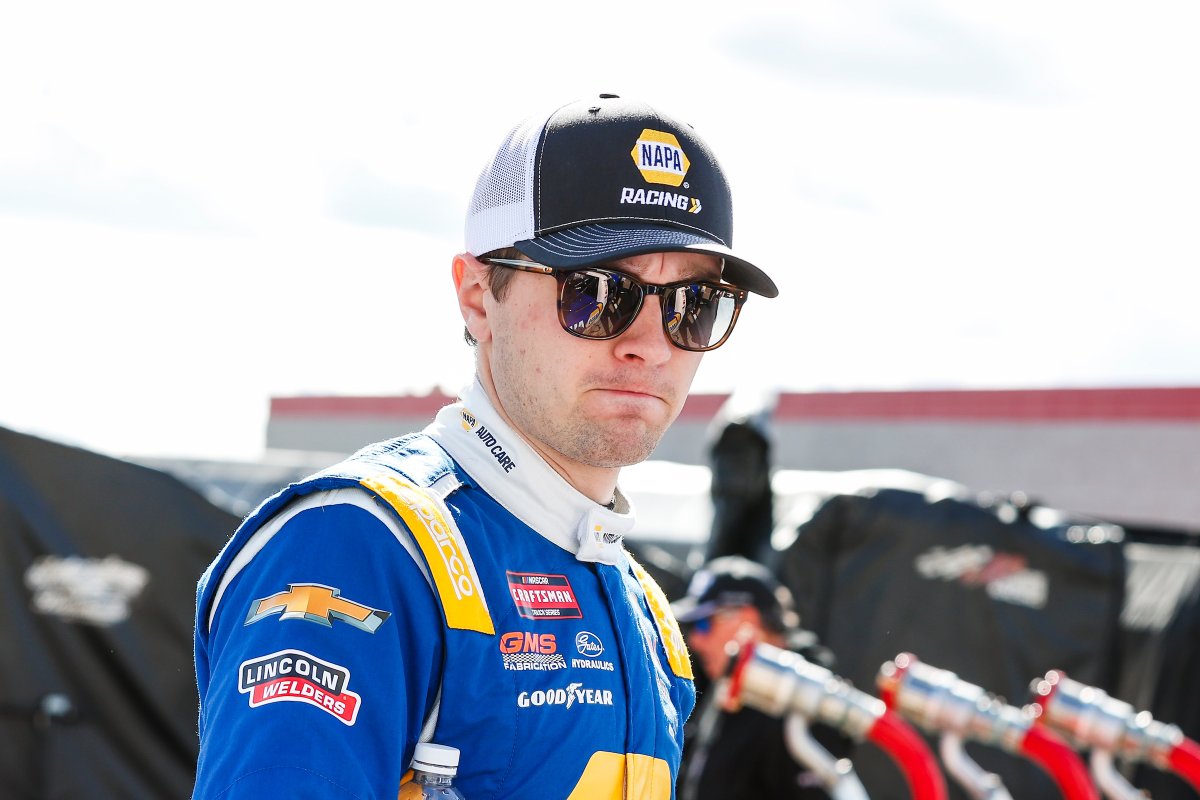 .@christianeckes' season hits high gear at @LVMotorSpeedway with the first intermediate race of '24. No. 19 team Las Vegas preview ➡️ tinyurl.com/37dnr9jv #NASCAR | #teamNAPA | @NAPARacing