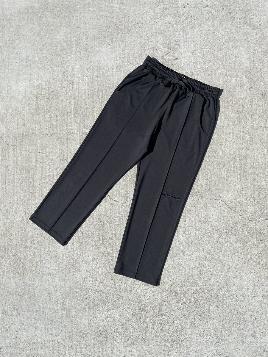 effulgencesf's tweet photo. PLEATED TRACK PANTS https://t.co/7ZVAGcUcYo