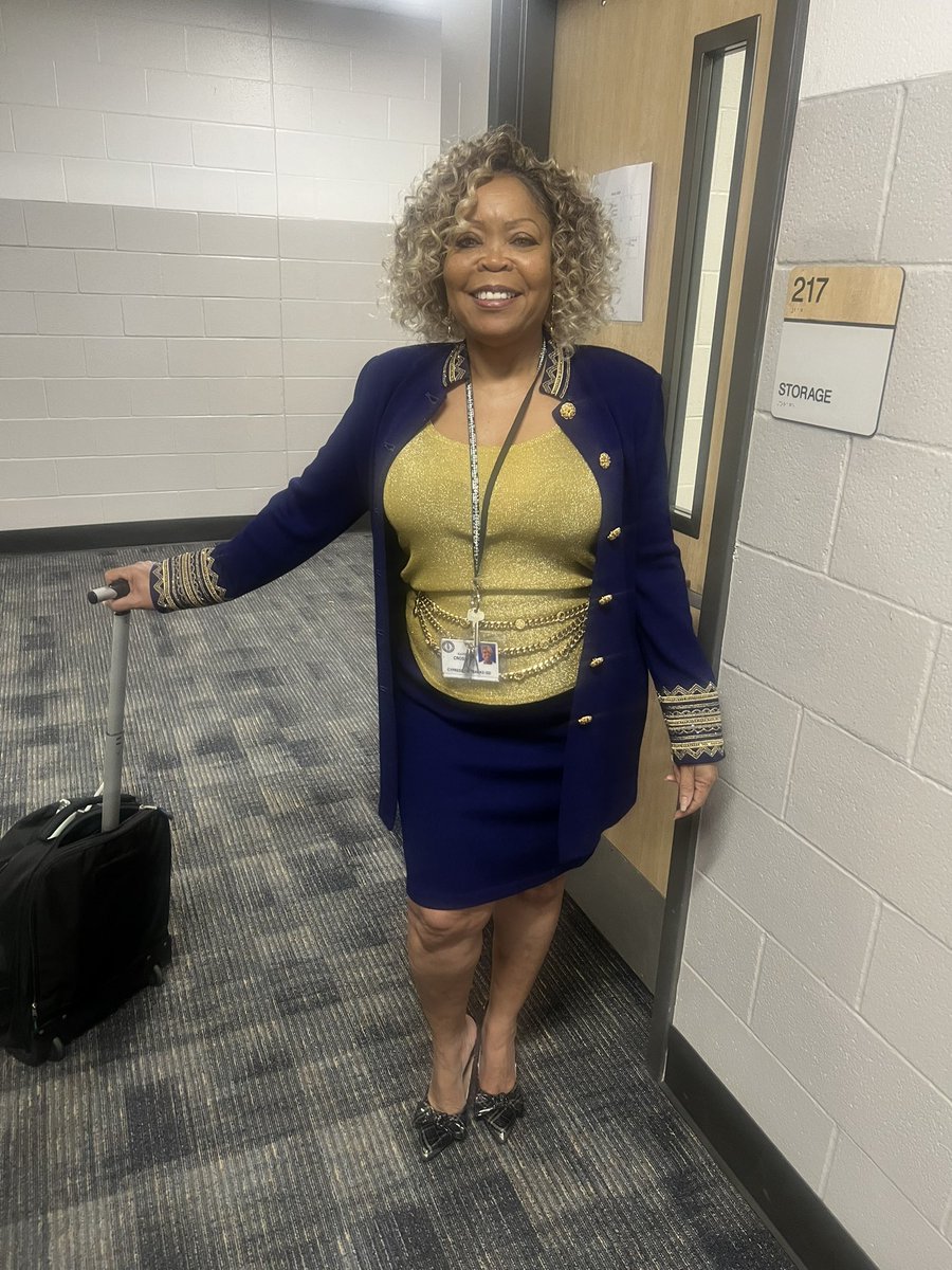 ed_jmarie's tweet photo. Today for our Black History Dress Up Week we dressed in our Sunday’s Best. We had a great time! #TTEAM #ThorntonTeachersEducateAllMinds ❤️💙 #BlackHistoryMonth #cultureofinclusiveness https://t.co/sHzr9yJxKu
