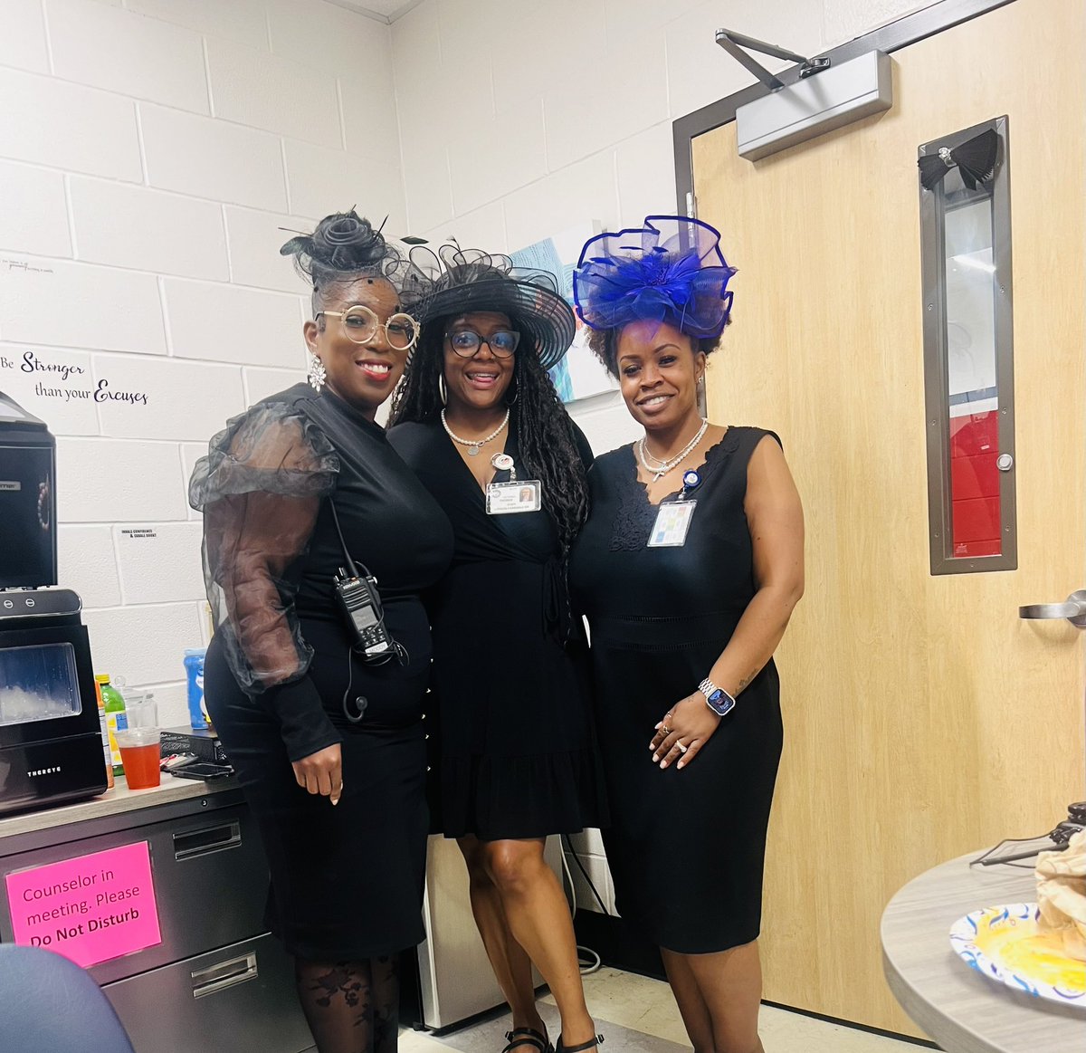 ed_jmarie's tweet photo. Today for our Black History Dress Up Week we dressed in our Sunday’s Best. We had a great time! #TTEAM #ThorntonTeachersEducateAllMinds ❤️💙 #BlackHistoryMonth #cultureofinclusiveness https://t.co/sHzr9yJxKu