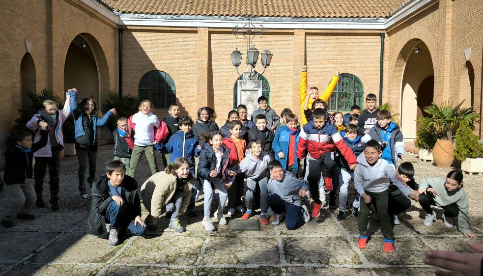 SalesianasSJ's tweet photo. ¿Quieres acceder a todas las imágenes de @farmcamp_ancora - #Mohernando con nuestros alumnos de Primaria?  ¡Aquí las tienes! 👉🏻 https://t.co/ePmpDQGIuV 📸#ContigoTodoEsMejor https://t.co/7wm7GDqFQ4