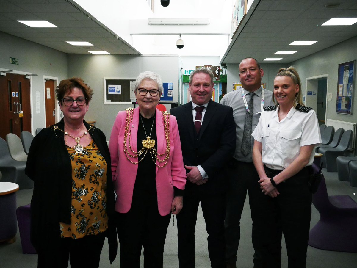 HMP New Hall welcomed the Lord Mayor of Leeds, Al Garthwaite and Madam Mayoress Angela Gabriel recently. The morning included a tour of the establishment with visits to the mother &amp; baby unit , workshops and residential areas.