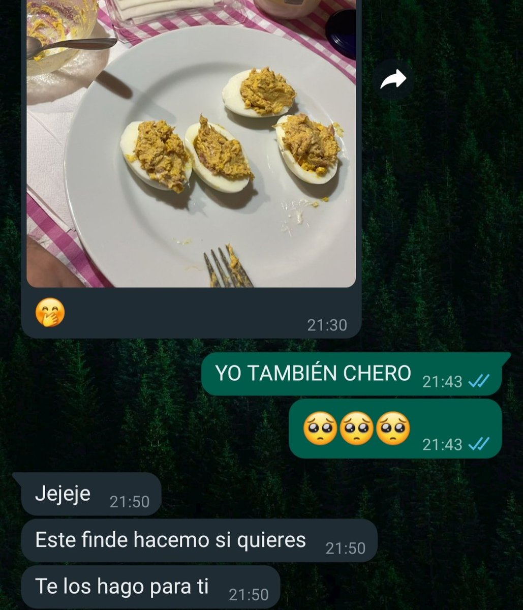 larathewinter's tweet photo. Otros exs: *bloqueados, y perdidos de vista* 

Yo con Andrés: *mimada 24/7, porque aún soy una baby* Y la que malcrie 💋

(Subo esto para aquellas personas que stalkean mi Twitter para ver si Andrés y yo dejamos de hablarnos. Así os doy un alivio, estamos mejor que nunca 👹🤭) https://t.co/nImnn2sPfe