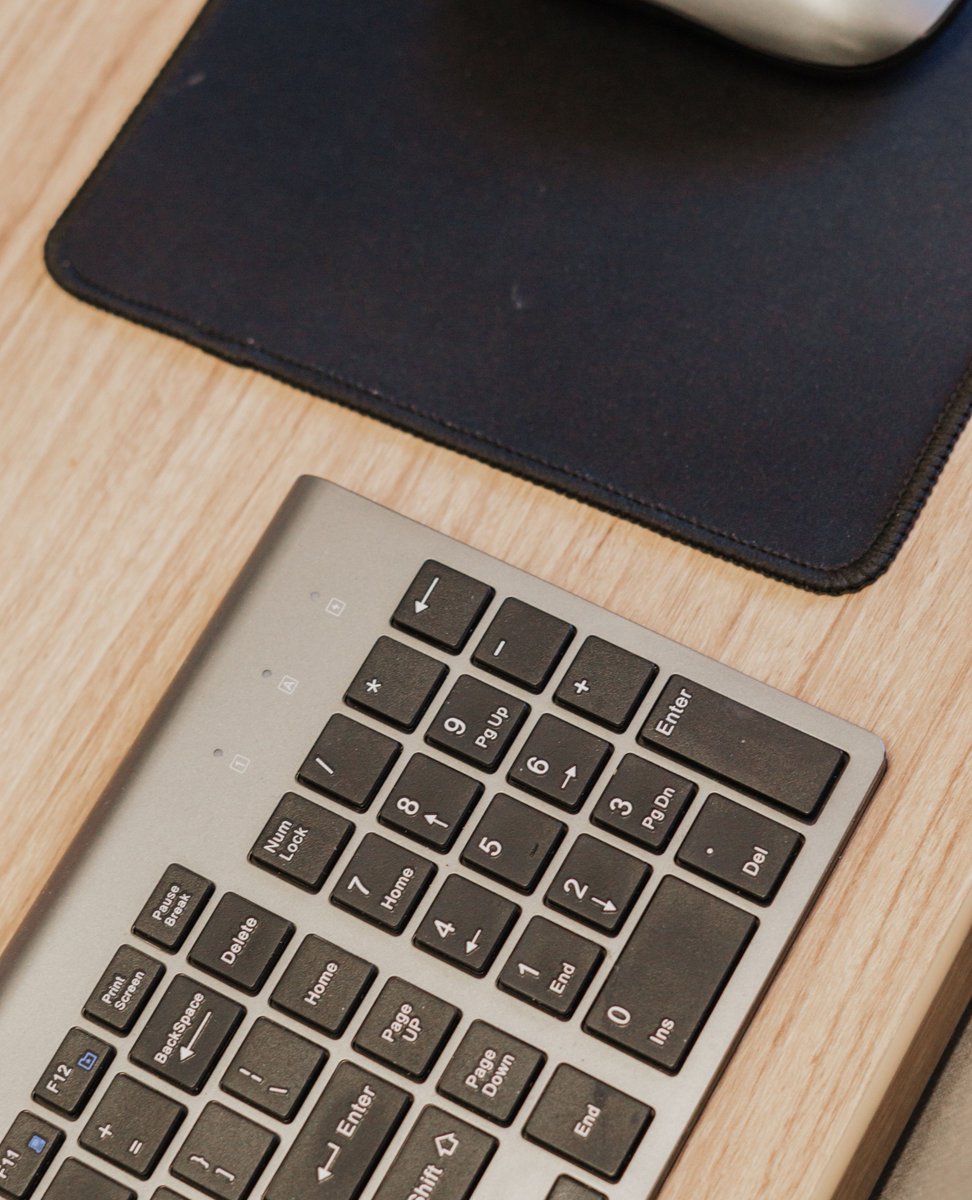 Valley Ventures applications are due tomorrow! ⌛️ Don't miss the opportunity to join our 8th cohort. wetcenter.org/valleyventures 🤝