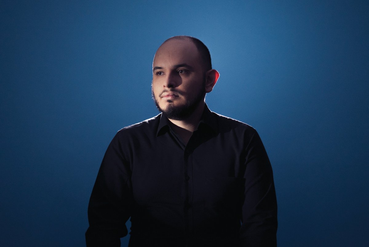 _marisolcid's tweet image. Solo soy un ser humano intentando cosas y que pide su apoyo para que mi trabajo llegué a más personas, retuitear sigue siendo gratis ♡

•Tengo fechas disponibles para sesiones de retrato, mándame dm si te interesa saber más •