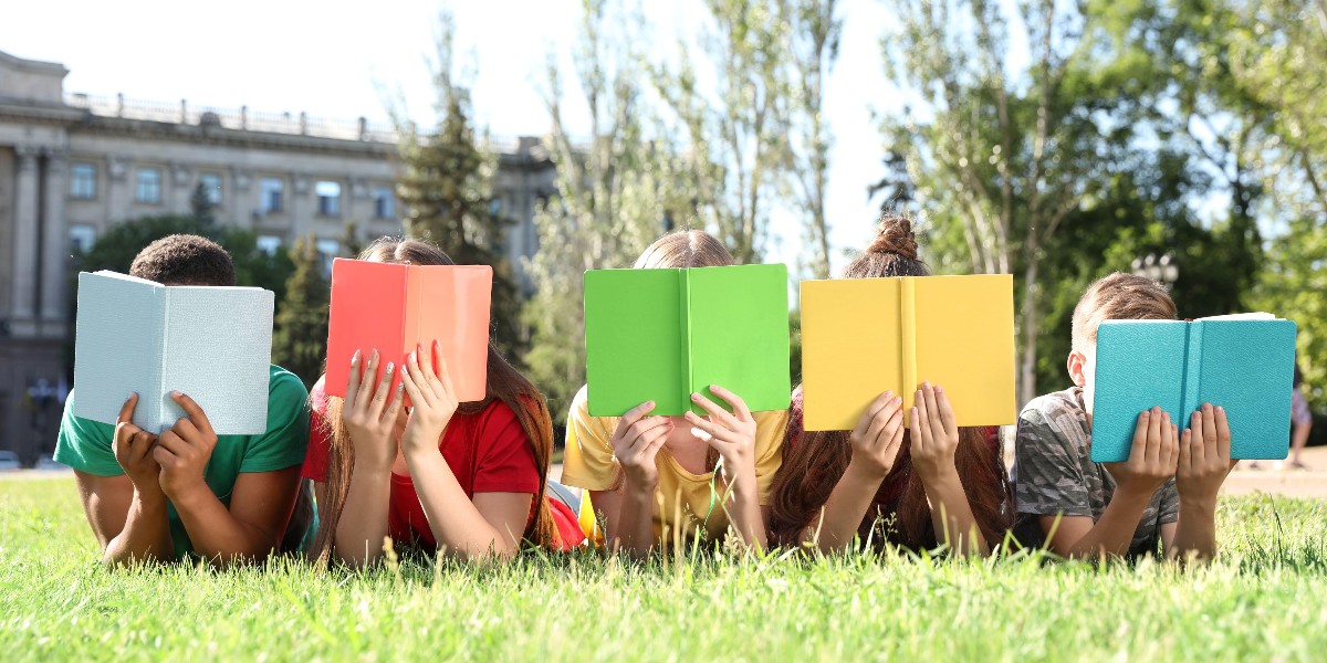 📚 The members of 'Parler Avec Confiance' (PAC) invite you to this discussion: 'Why use novels as part of hockey practices and science classes?' with Professor Marianne Cormier from the Université of Moncton. @PhyllisDalley @ga_cran @Les_Carffi brnw.ch/21wHq1h