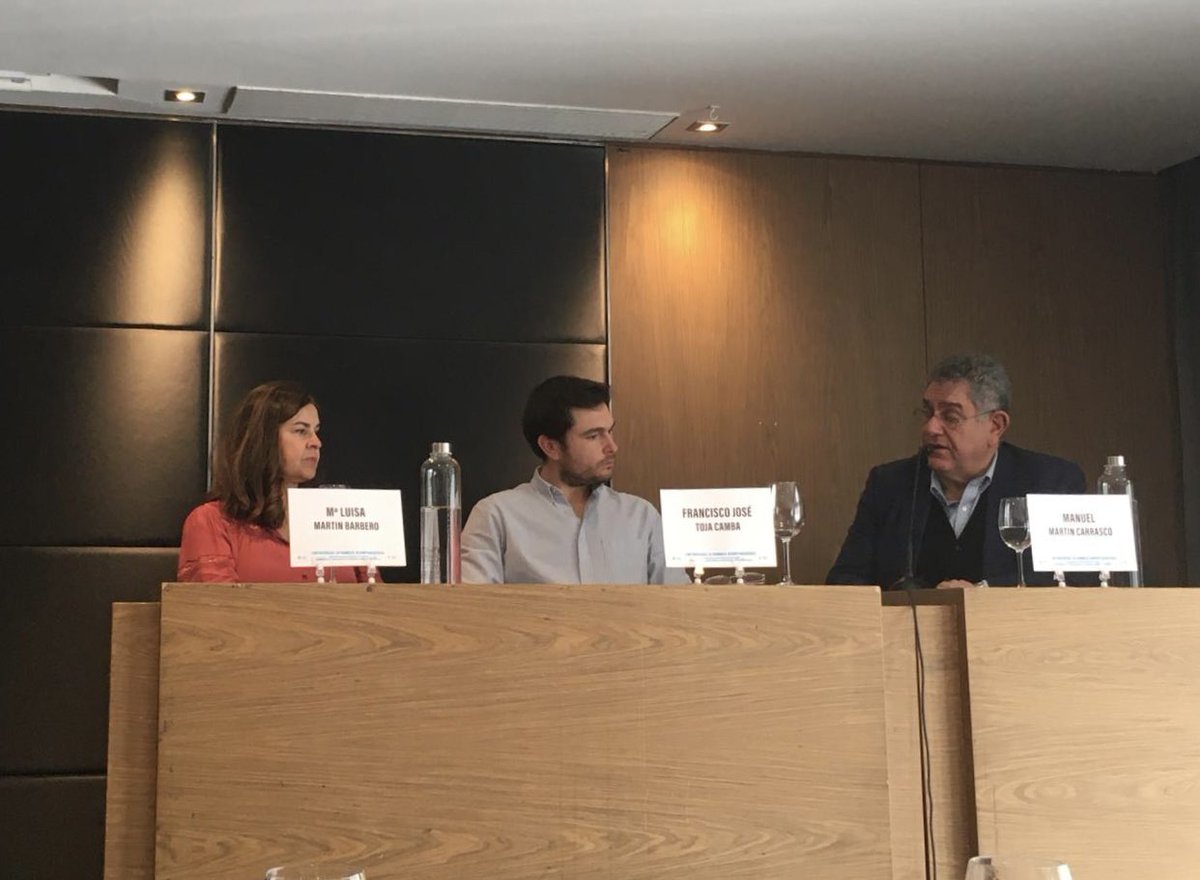 ➡️Ayer tuve la suerte de compartir con compañeros una jornada sobre medicina de precisión en psiquiatría y de moderar una mesa, con <a href="/MarisBarbero/">Marisa Martín</a> y <a href="/MMCarrasco1960/">Manuel Martin Carrasco</a> como ponentes, sobre los retos que esta nos plantea ⚖️

🔎 Mucho camino por recorrer. 

Gracias a <a href="/neuropsiquiSEFH/">Grupo Farmacia Neuropsiquiátrica SEFH</a>