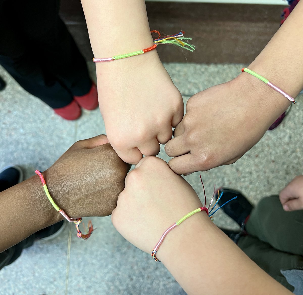 NutritionforLearning (@nutrition4learn) on Twitter photo Thank you to Tracy Fadden from St. Andrews Dental for donating these beautiful bracelets to every student at <a href="/SGRG_Hawks/">WCDSB/St. Gregory the Great C.E.S.</a>. ๐๐๐ We were delighted to hear that Tracy wanted to help support a school in her neighbourhood through the Cool to be Kind fundraising campaign! Thank you to Tracy Fadden from St. Andrews Dental for donating these beautiful bracelets to every student at <a href="/SGRG_Hawks/">WCDSB/St. Gregory the Great C.E.S.</a>. ๐๐๐ We were delighted to hear that Tracy wanted to help support a school in her neighbourhood through the Cool to be Kind fundraising campaign!