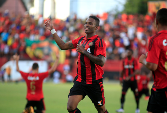 PortaldoLeao's tweet photo. O Sport já jogou 17 vezes no dia 28 de Fevereiro                                                

• 1960 - Santana/AP 0 x 1 Sport (amistoso) - ⚽️Bentancor
• 1971 - Sport 3 x 0 Central (Taça Cidade do Recife) - ⚽️Vanderlei (2) e Duda
• 1982 - Paysandu 0 x 2 Sport (Brasileirão) - ⚽️Bebeto e Nílson
• 1984 - Sport 2 x 1 Sergipe (Série B) - ⚽️Rômel e Bianchi
• 1985 - Sport 1 x 0 Ceará (Brasileirão) - ⚽️Luís Carlos
• 1988 - Sport 3 x 1 Paulistano (Pernambucano) - ⚽️Robertinho, Betão e Neco
• 1991 - Sport 3 x 0 Gama/DF (Copa do Brasil) - ⚽️Aílton, Marquinhos Capixaba e Neco
• 1993 - Sport 2 x 2 Vitória das Tabocas (Pernambucano) - ⚽️Carlos Limoeiro (contra) e Moura
• 1996 - Cabense 2 x 1 Sport (amistoso) - ⚽️Chiquinho
• 1999 - Sport 2 x 0 Porto (Pernambucano) - ⚽️Leonardo (2)
• 2001 - Sport 1 x 0 América/RN (Copa do Nordeste) - ⚽️Leonardo
• 2004 - Sport 2 x 2 Serrano (Pernambucano) - ⚽️Nildo e Leozinho
• 2007 - Sport 3 x 0 Campinense/PB (Copa do Brasil) - ⚽️Éverton (2) e Fumagalli
• 2010 - Araripina 0 x 3 Sport (Pernambucano) - ⚽️Dairo (2) e Ígor
• 2016 - Sport 2 x 0 Náutico (Pernambucano) - ⚽️Reinaldo Lenis e Fábio
• 2019 - Sport 3 x 1 Afogados (Pernambucano) - ⚽️Rafael Thyere, Ezequiel e Élton
• 2021 - Sport 1 x 1 Sampaio Corrêa (Copa do Nordeste) - ⚽️Paulo Sérgio (contra)

- 13 vitórias
- 3 empates
- 1 derrota
- 35 gols marcados
- 10 gols sofridos