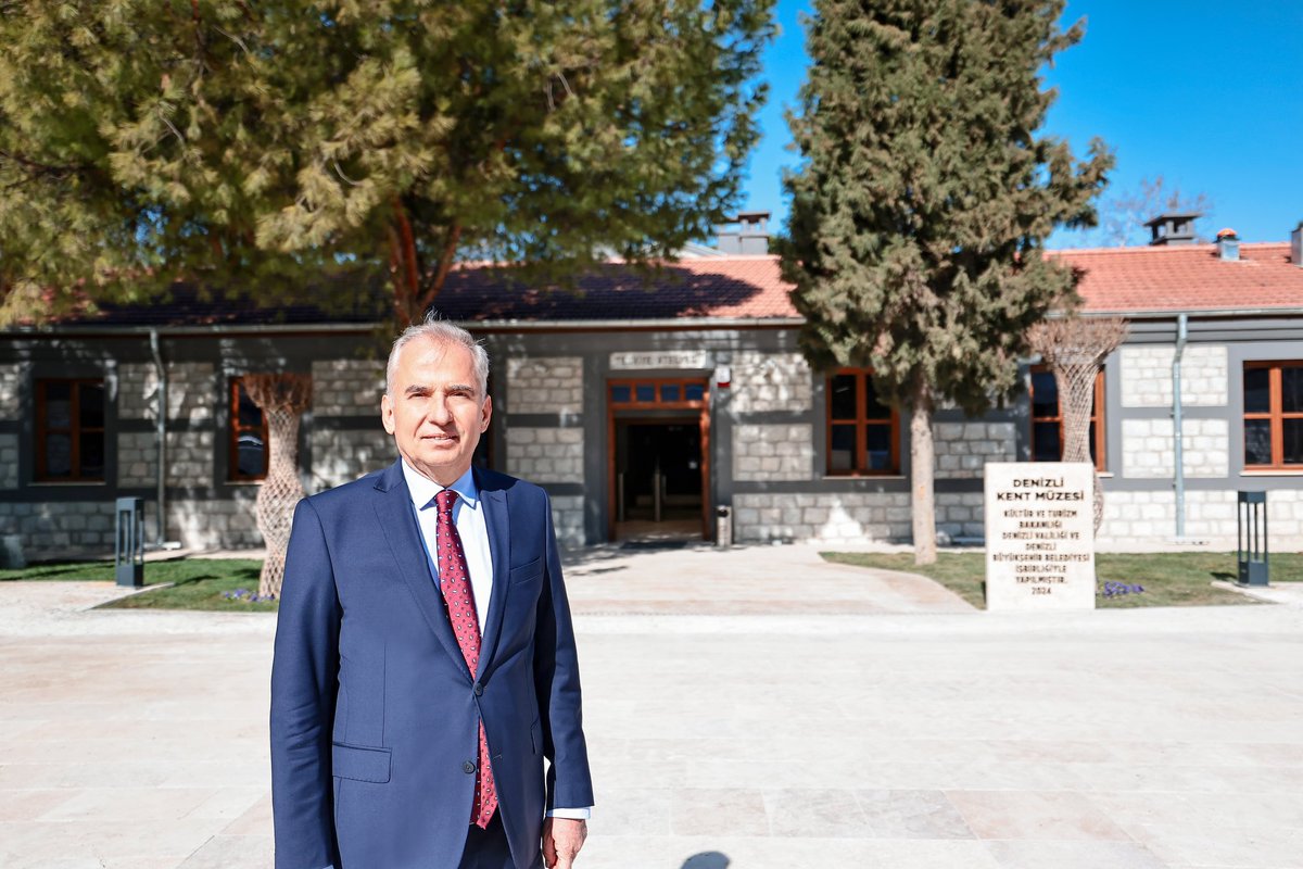 osmanzolan's tweet photo. 📍Denizli Kent Müzesi

Denizlimizin büyük bir hayalini daha gerçekleştirdik.

'Taş binalar' olarak bilinen eski Endüstri Meslek Lisesi’nde restorasyon çalışmalarımızı tamamladık. Şehrimize ait yüzlerce özgün eser layık olduğu Kent Müzesi'nde sergilenmeye hazır.

Şimdiden Denizlimize hayırlı ve uğurlu olsun.