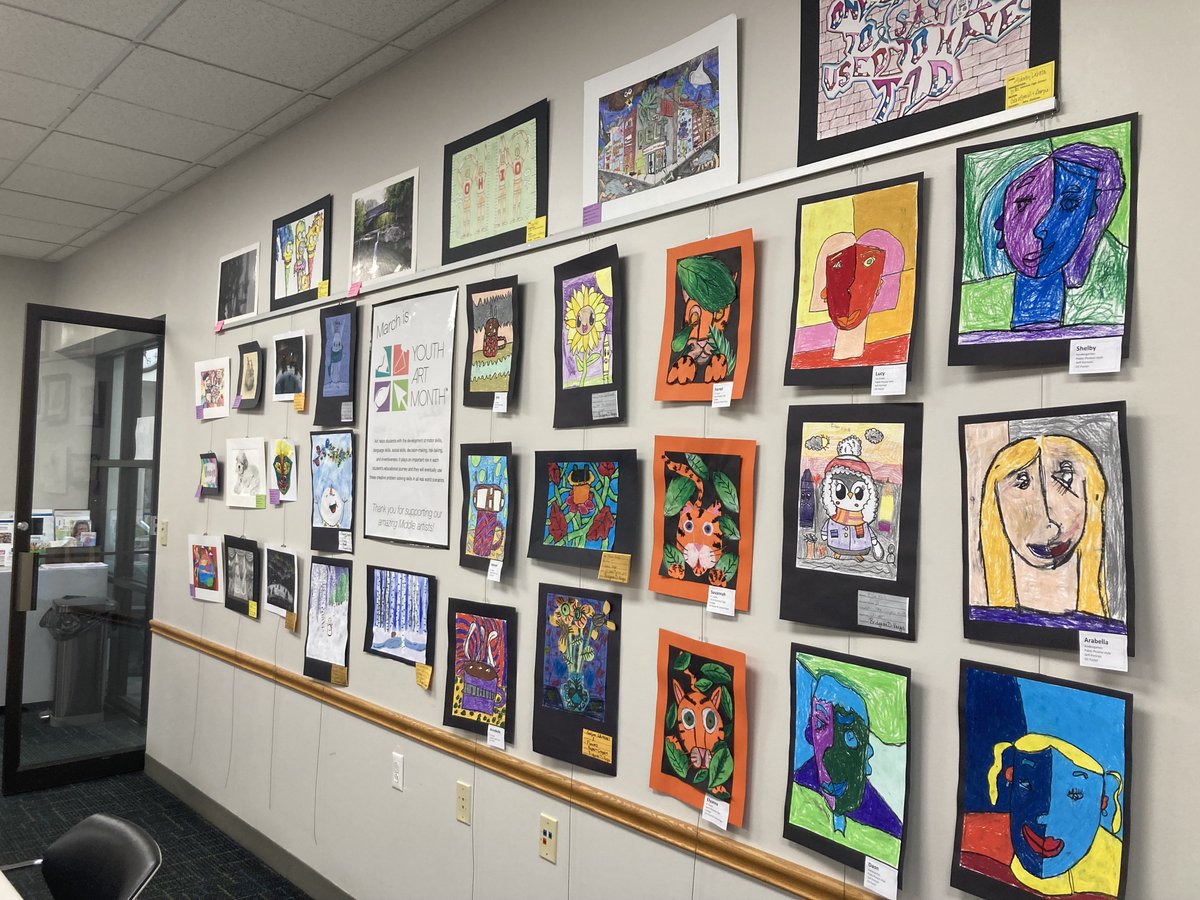 GraftonPL's tweet photo. Come one, come all! The Library is proud to showcase the stunning masterpieces created by the talented artists from @midviewlocal Visit and admire this incredible artwork display in our Community room throughout the month of March! #artshow #localartists #midviewschools https://t.co/knV79kk1sF