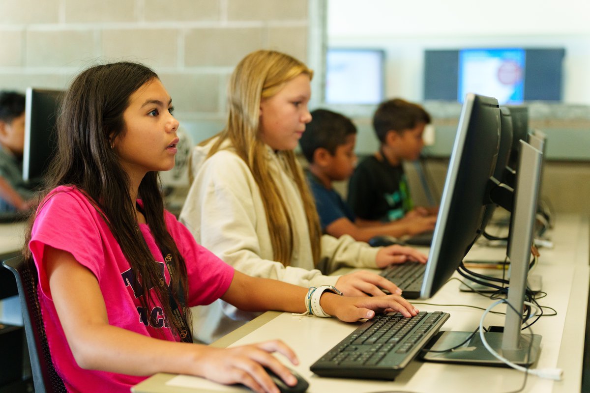 SECS_OU's tweet photo. SUMMER 2024 CAMPS: children as young as 5 will have an opportunity to experience SECS camps. Lots of exciting opportunities for younger and older campers to experience OU STEM activities.
https://t.co/eT00xPmqk9 https://t.co/Fr3pgHYig0