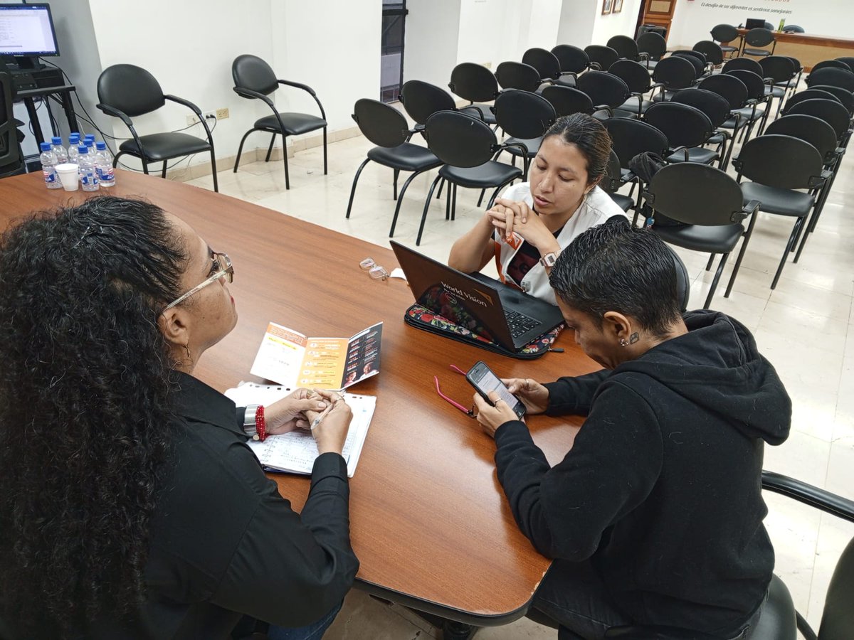 CN_Igualdad's tweet image. En  #Guayaquil abordaremos junto a los Departamentos de Educación, Cultura y  Bienestar Estudiantil #DECE, el Protocolo de actuación frente a situaciones  de violencia digital. 

Léelo en nuestro sitio web👉🏼  acortar.link/0Dm3Os 

#CNIIenTerritorio