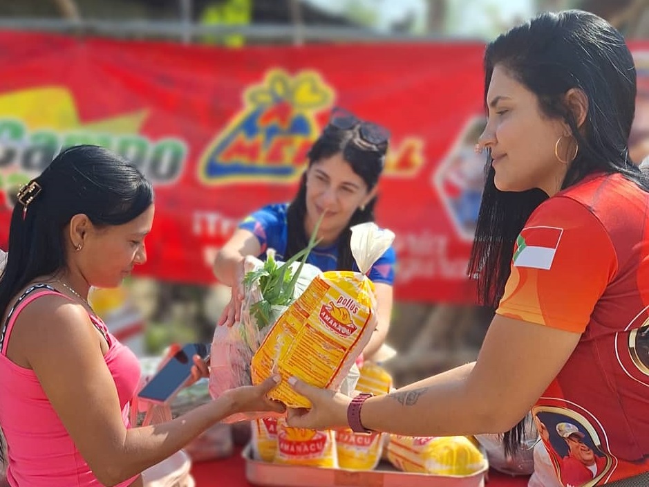 #Trujillo | Junto al Comisionado Especial del @MinAlimenVen para el estado, el GD Benítez Marcano se realizó una Feria del Campo Soberano en la parroquia Sabana Libre del municipio Escuque, donde se entregaron 2.816 combos #CLAP familias. #7TDelDebateALaAccion