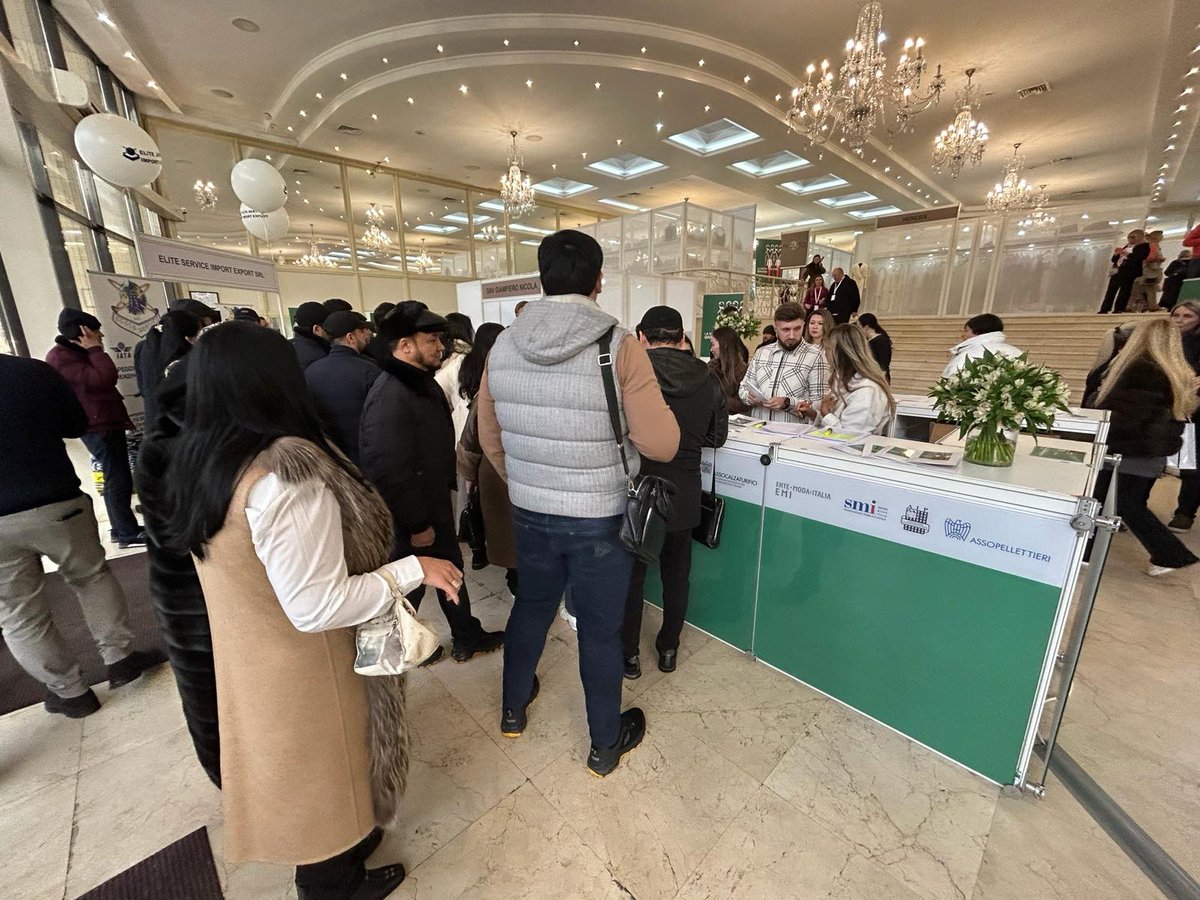 ITfootwear's tweet photo. Apre oggi La Moda Italiana@Almaty. Ceolini: “Questo evento sta acquisendo ad ogni edizione un’importanza sempre maggiore per le #PMI italiane per ampliare le proprie destinazioni internazionali. E' un mercato molto interessante e rappresenta di fatto una piattaforma strategica." https://t.co/5UUWbKlW9I