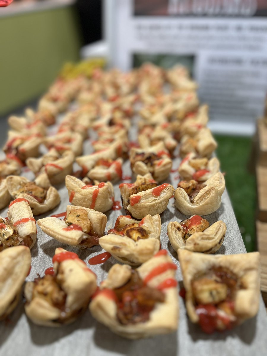 HolroydHowe-Kim Buckley (@fohsupervisor) on Twitter photo Rhubarb tasting table today <a href="/ElmhurstBallet/">ElmhurstBalletSchool</a> The rhubarb and berry slush was ๐Well done team ๐
<a href="/adamharris86/">AdamHarris</a> <a href="/RobertHeath_HH/">Robert Heath</a> <a href="/HowsonHelen/">Helen Howson</a> <a href="/HolroydHowe/">Holroyd Howe</a> Rhubarb tasting table today <a href="/ElmhurstBallet/">ElmhurstBalletSchool</a> The rhubarb and berry slush was ๐Well done team ๐
<a href="/adamharris86/">AdamHarris</a> <a href="/RobertHeath_HH/">Robert Heath</a> <a href="/HowsonHelen/">Helen Howson</a> <a href="/HolroydHowe/">Holroyd Howe</a>
