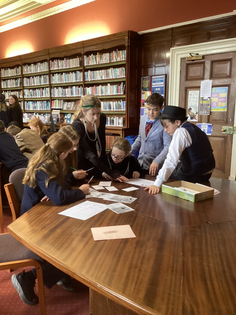 BryLibrary's tweet image. Excellent detective work! Y8 at BryMystery English in the Library, Bs assisting with clues! @BryanstonPrep