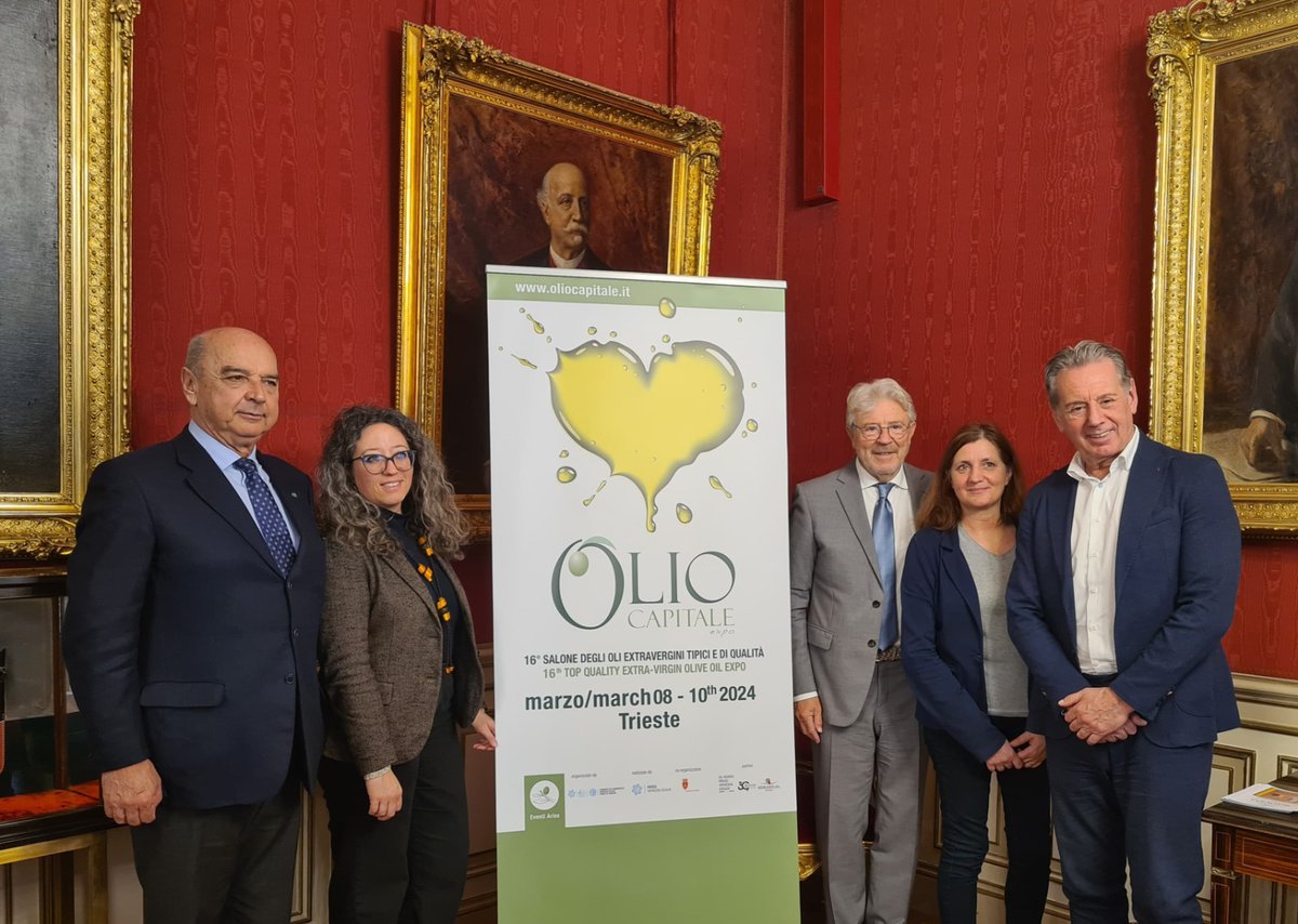 Presentato Olio Capitale 2024: le eccellenze olivicole si danno appuntamento a Trieste bit.ly/3SXzYhf
#olioevo #trieste #madeinitaly 
#iosonofvg <a href="/unioncamere/">Unioncamere</a> <a href="/CittaOlio/">Città dell'Olio</a> <a href="/ComunediTrieste/">Comune di Trieste</a> @FVGlive