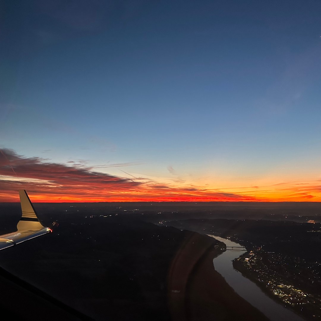 FlyWithSkyward's tweet photo. ☁️ Wingtip Wednesday! 
#ohio #pa #wingtip #avgeeks #learjetfleet #vaca #luxury #privateflying #pitt #nyc #core https://t.co/XoZ9NtHcdS