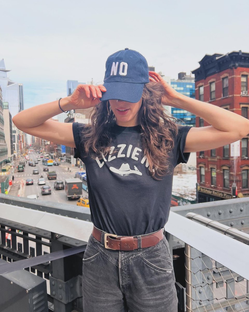 handsome lizzie (@lizzienoisdead) / Posts / X