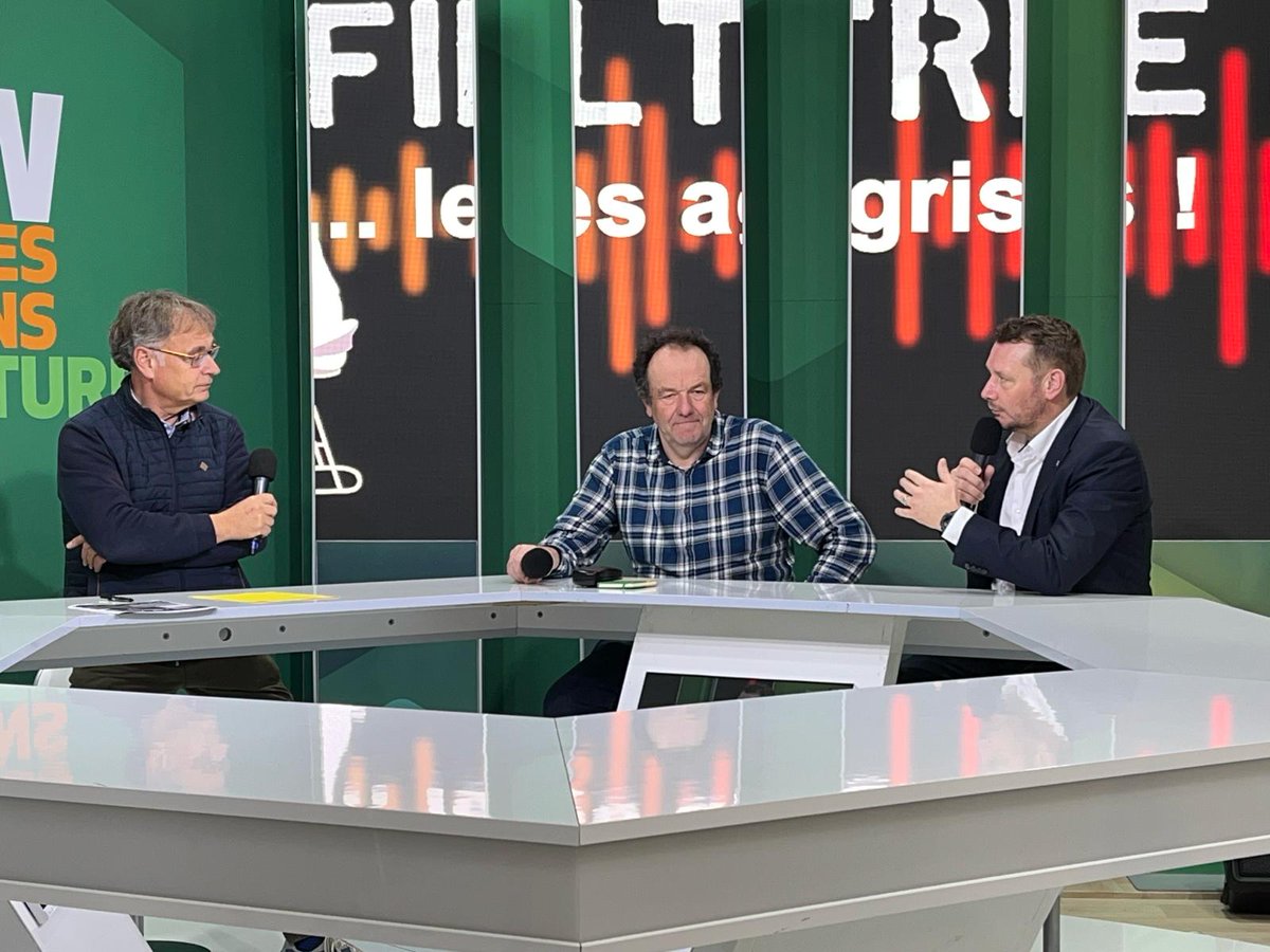 Ce matin sur le plateau TV <a href="/agribuzztv/">TvAgri</a> au #SIA2024

Le prix des #engrais est déterminé par une offre et une demande #mondiale.
C’est un #marché transparent, ouvert et libre. Il n’y a pas de #monopole sur ce marché.
<a href="/RemDumDum/">DumDum #NeRienLaisserPasser</a> <a href="/laurentdebuyer/">Laurent de BUYER</a> <a href="/AxemaFR/">AXEMA</a> <a href="/YARA_france/">Yara France</a> <a href="/Salondelagri/">Salon International de l'Agriculture</a>