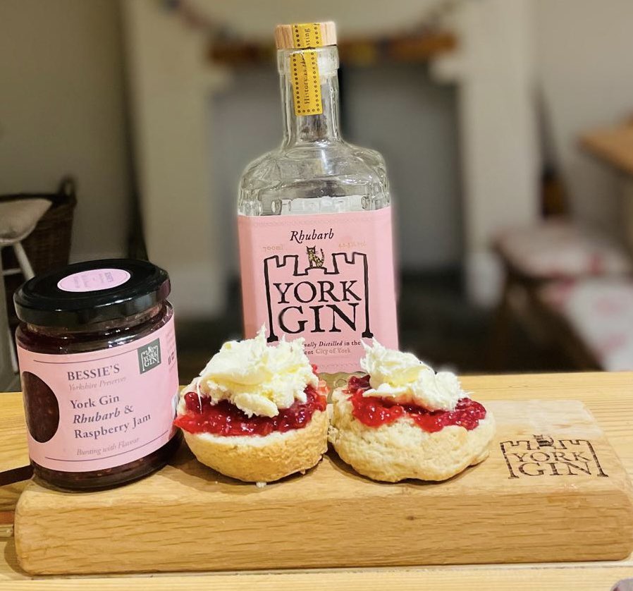 York Gin tweet media