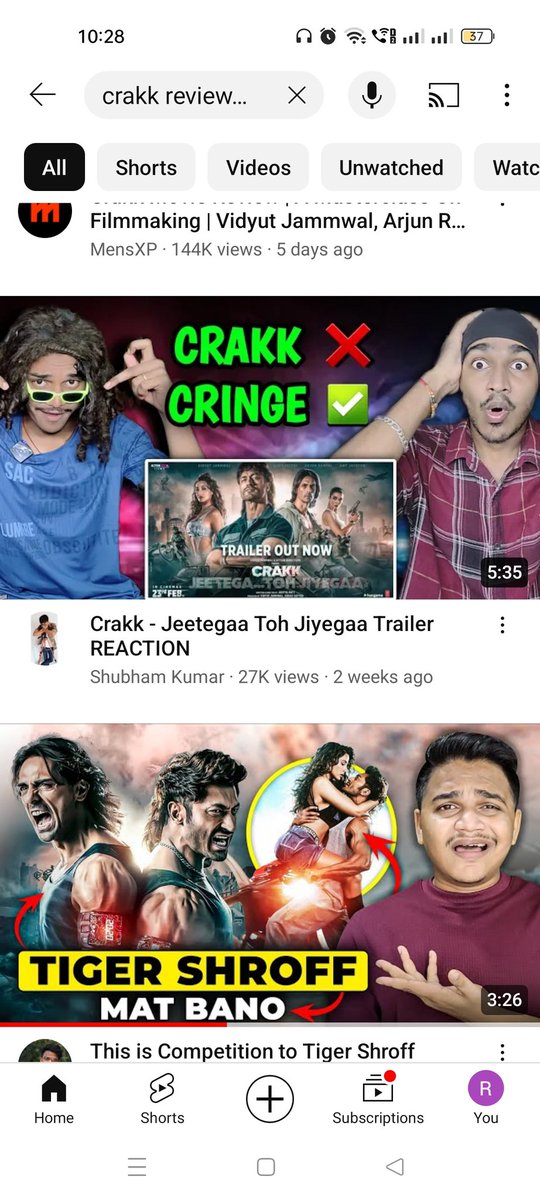 @vidyuts_maniac @VidyutJammwal YouTube reviewers have insulted #Crakk and Vidyut in a big manner. Reviewers like these are trying to bring down the movie and our #Jammwalions are not reacting in big numbers.