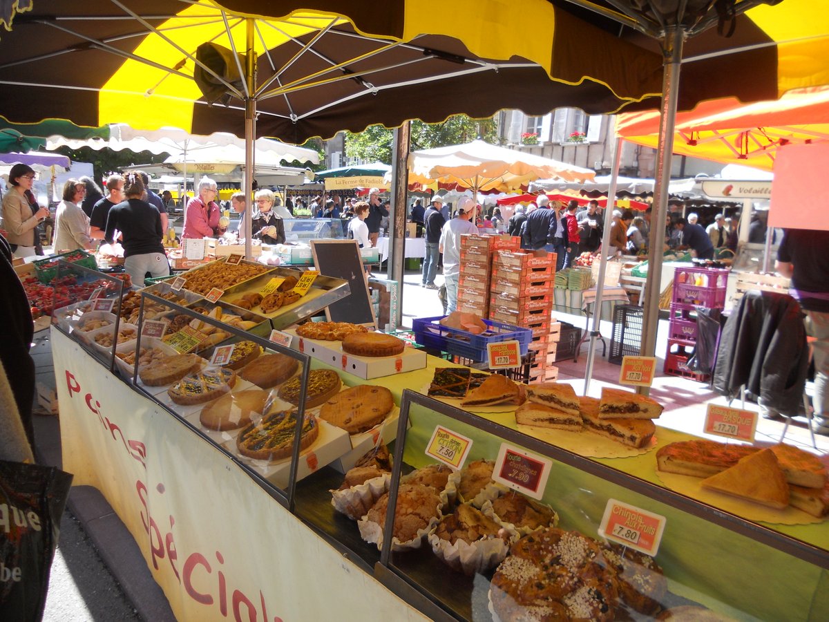 Anyone else hoping spring will arrive soon and we can get back to exploring those amazing French markets?
