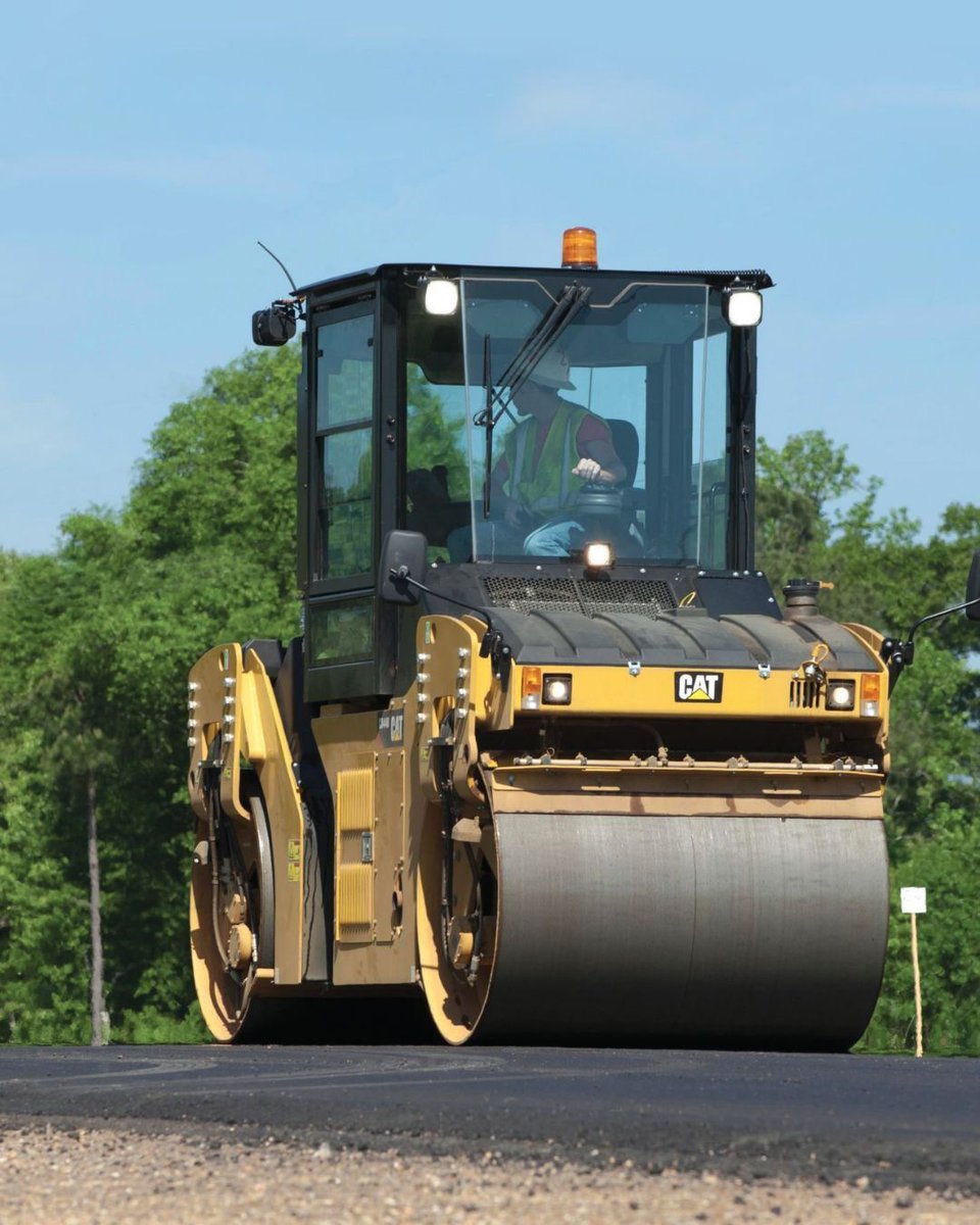MacAllisterNovi's tweet image. Are you prepared for your spring paving projects? 🌸🛣️☀️ #Paving #Compactor #MichiganCat