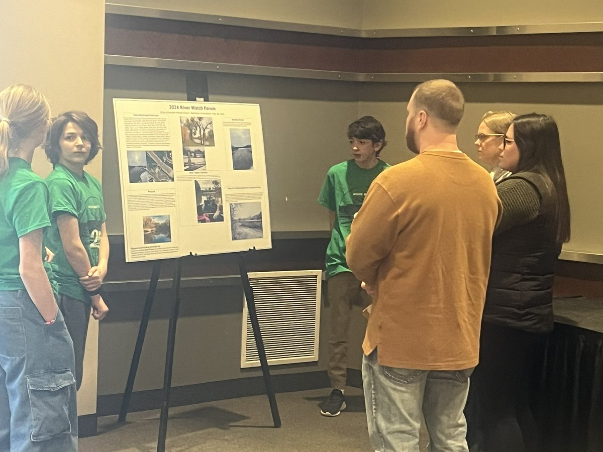 JonSailer's tweet photo. Presenting at River Watch Forum. @schroederms_gf https://t.co/2Bn2iBnyUC