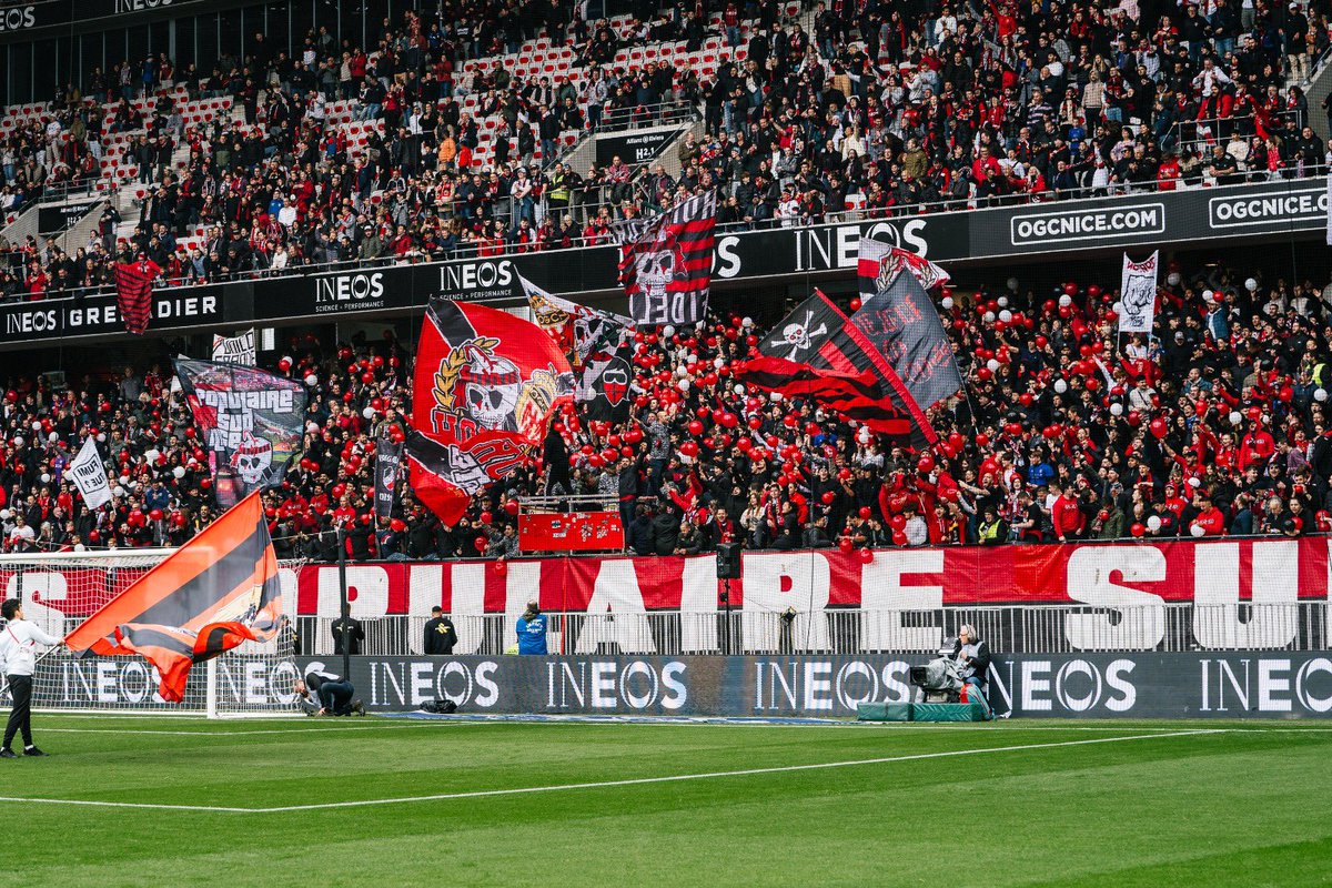 UltrasMadeinFR's tweet photo. ⚽️ Nice - Clermont
📢 Tribune Populaire Sud Nice !
📆 Dimanche 25 février 2024 
📸 @john_nkh 

#OGCNCF63 https://t.co/y7deRYJdOf