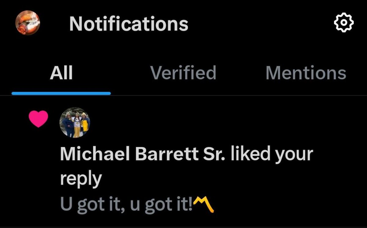 itson2sweetz's tweet photo. @PFF Michael Barrett Jr. Izzz a beast. 〽️ Put that in ur shopping 🛒 #GOPROBLUE #LETZGETIT™️ https://t.co/aJJE0H70b8