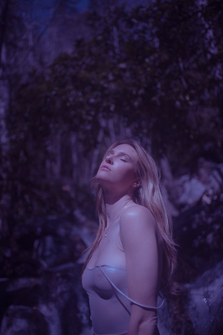 Soaking up the moonlight 🌙 come see me soaking in something a little dirtier 😜👇 #onlyfans #moonlight<a href="/tag/moonlight"class="tags"><span>#moonlight</span></a><a href="/tag/onlyfans"class="tags"><span>#onlyfans</span></a>