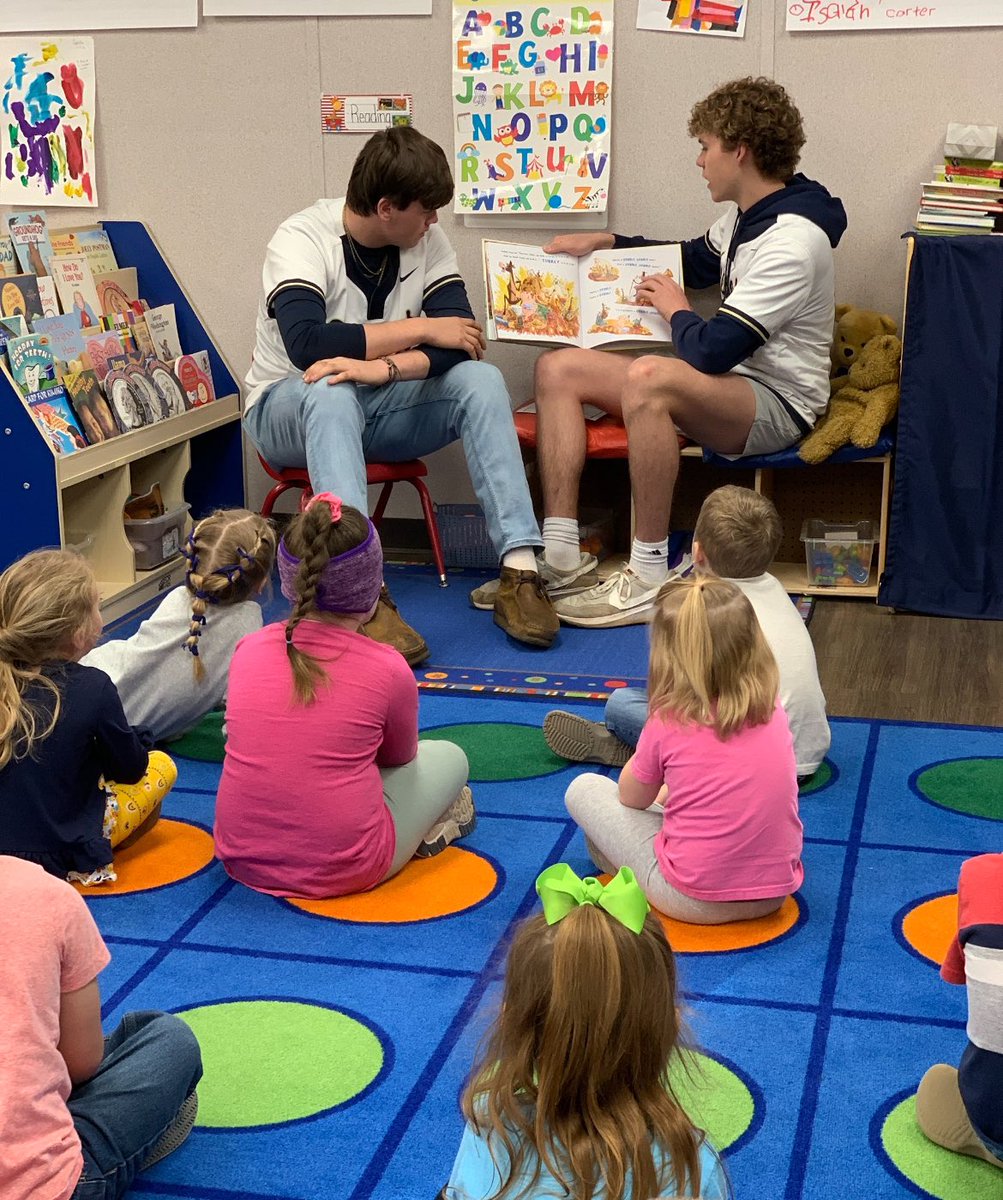 Monday our team greeted students as they arrived at school at Nahunta Primary to help kick off their Read-A-Thon. They also read to students! Great for our kids to give back! #GOHERONS #DOTHEWORK #EXCELLENCEvsSUCCESS