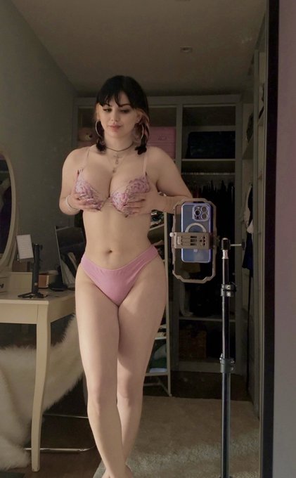 G&ouml;bekle yaşıcam kas olmuyor https://t.co/FsthYRfjv2