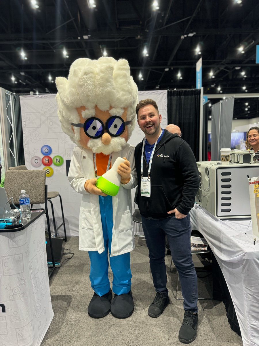 CEElantech's tweet photo. 🚀🔥 Don't miss out on the BIGGEST event of the year! 🎉 Swing by Booth #1033 at @Pittcon  in @SDConventionCtr TODAY for the expo's FINAL DAY! 🌟 #PittCon #SanDiego #LastDay #InnovationCentral 🎪✨ https://t.co/2hXBUiXp0t