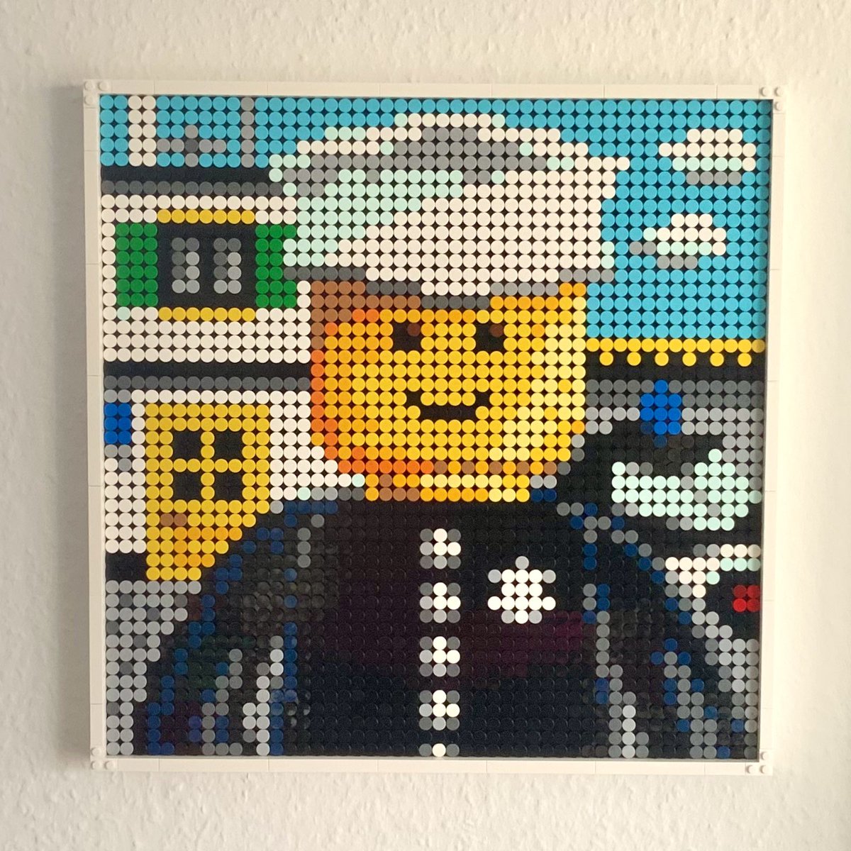 A while ago I did my 'First Knight' mosaic, which was inspired by the Spaceman mosaic from the @LEGO_Group 21226 Art Project set. But one of the three original #LEGO themes with minifigs was still missing. Here is 'First Responder'