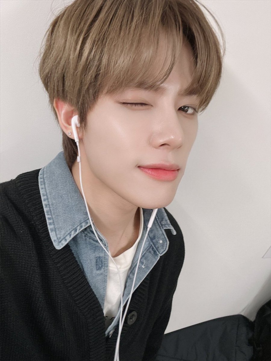 Mariade19805570's tweet photo. A 2 días para ver a mi 🦊

#jooan #today_jooan #TanRD https://t.co/PYsyyYcqFU