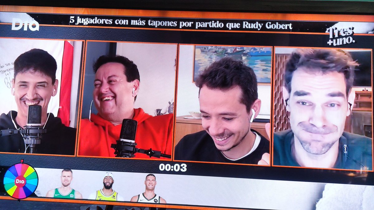 TableBasketballGame tweet media