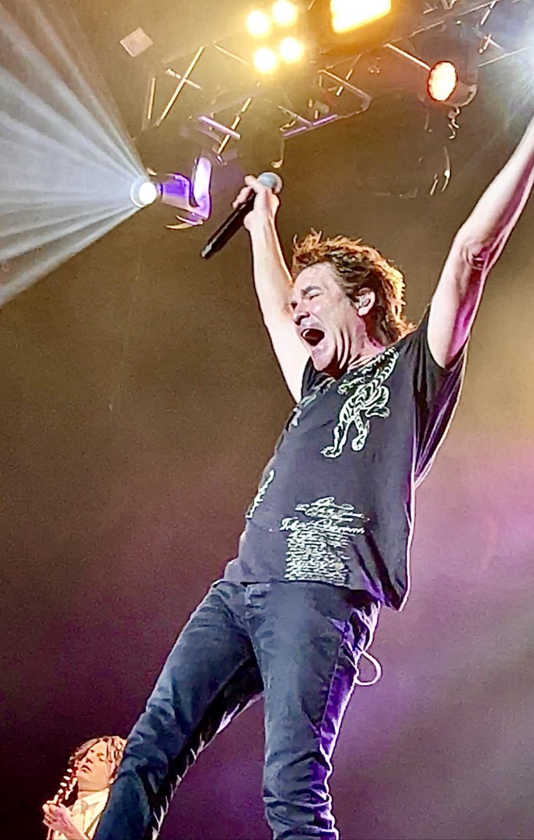 It may be Pat Monahan’s birthday but he is actually the gift to us all. Wishing you the best day and can’t wait to see/hear you on Saturday night!! <a href="/train/">train</a> #babyhappybirthday