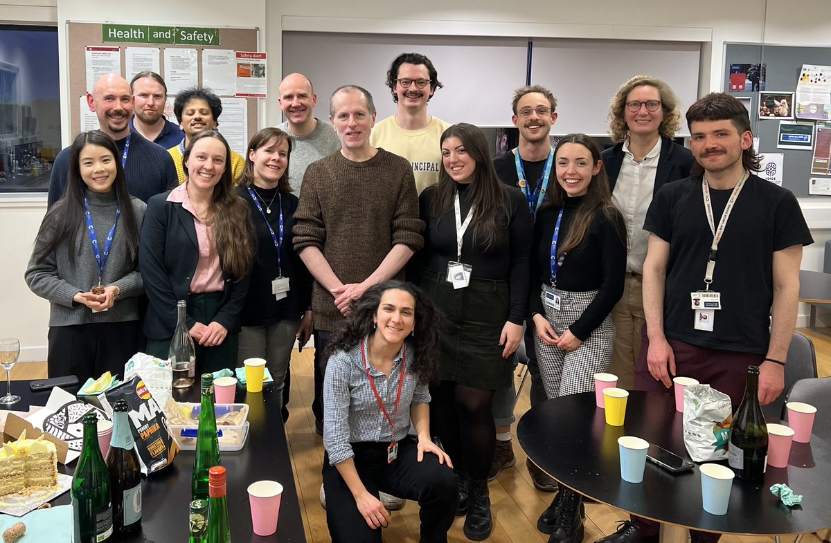 Helgason Lab (@helgasonlab) on Twitter photo Many congratulations to microscopy enthusiast <a href="/DesireeZerbst/">Desiree Zerbst</a> for passing her viva with style 🎉🎉🎉
Proud PIs: <a href="/HelgasonLab/">Helgason Lab</a> & <a href="/BAIR_Head/">Leo M. Carlin</a>, <a href="/UofGCancerSci/">UofG Cancer Sciences</a>
Many thanks to Daniela Krause, <a href="/LabWheadon/">WheadonLab</a> and <a href="/VetrieLab/">CMLStemCell</a> for examining and convening 👍
👍 <a href="/lifearc1/">LifeArc</a> for the collaboration Many congratulations to microscopy enthusiast <a href="/DesireeZerbst/">Desiree Zerbst</a> for passing her viva with style 🎉🎉🎉
Proud PIs: <a href="/HelgasonLab/">Helgason Lab</a> & <a href="/BAIR_Head/">Leo M. Carlin</a>, <a href="/UofGCancerSci/">UofG Cancer Sciences</a>
Many thanks to Daniela Krause, <a href="/LabWheadon/">WheadonLab</a> and <a href="/VetrieLab/">CMLStemCell</a> for examining and convening 👍
👍 <a href="/lifearc1/">LifeArc</a> for the collaboration